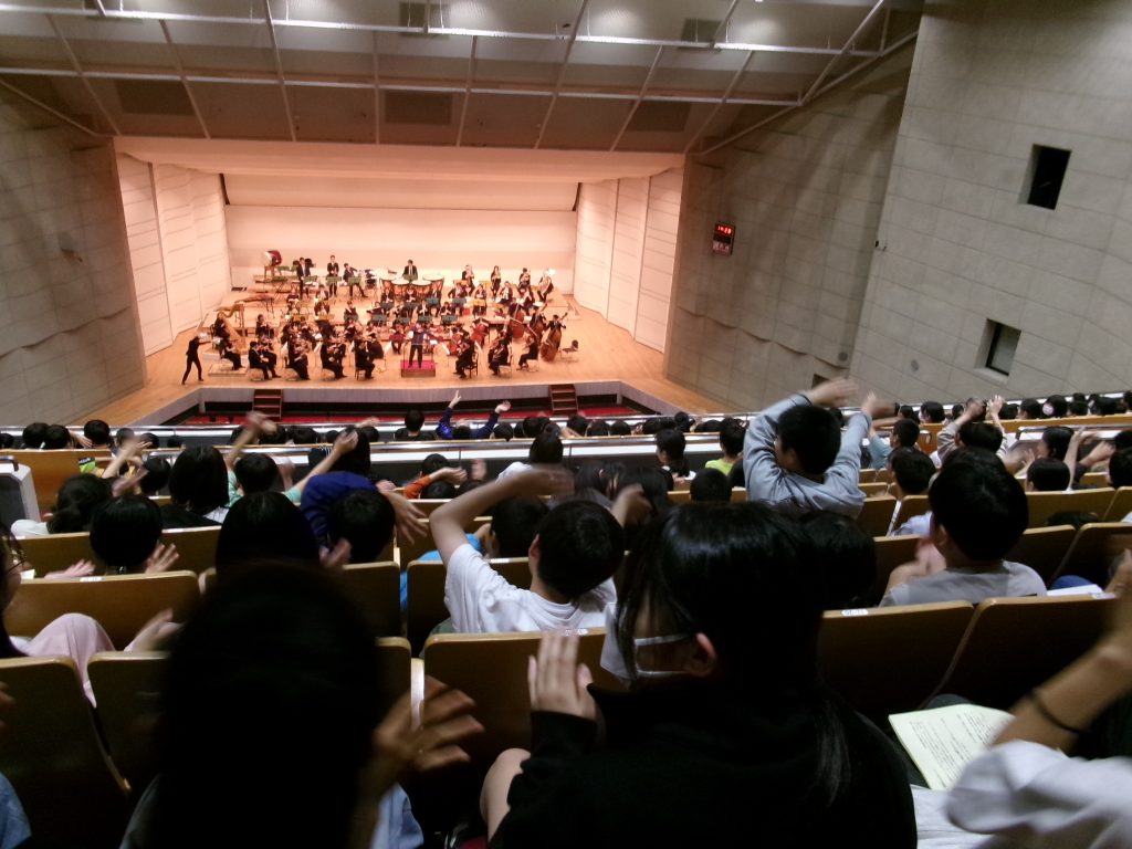 ６年生　オーケストラ鑑賞教室