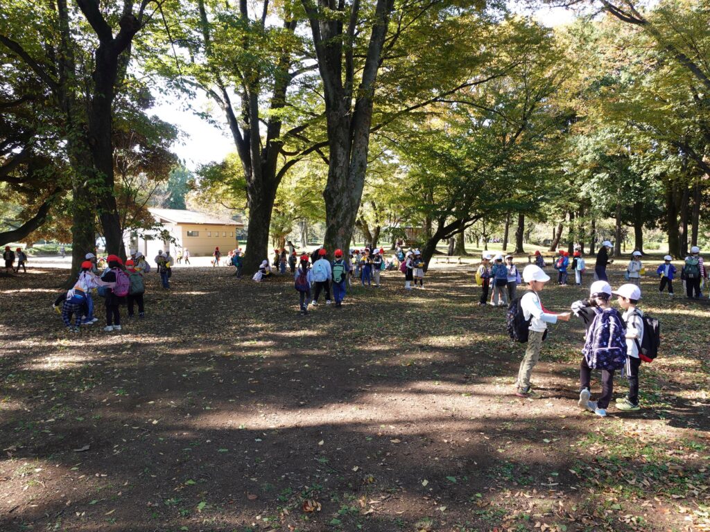 １年生　秋見つけ